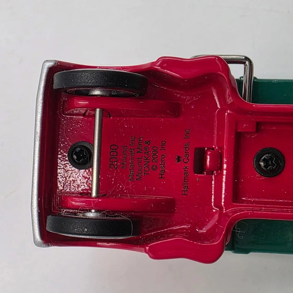 Hallmark Keepsake 2000 Tonka Dump Truck Ornament Diecast Metal Red Green 3.25in